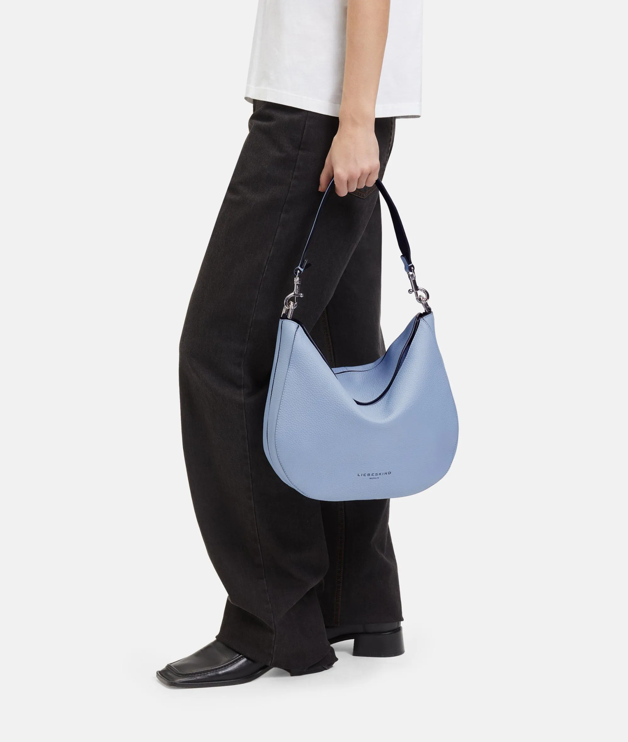 Sale LIEBESKIND BERLIN Alessa Hobo M hellblau
