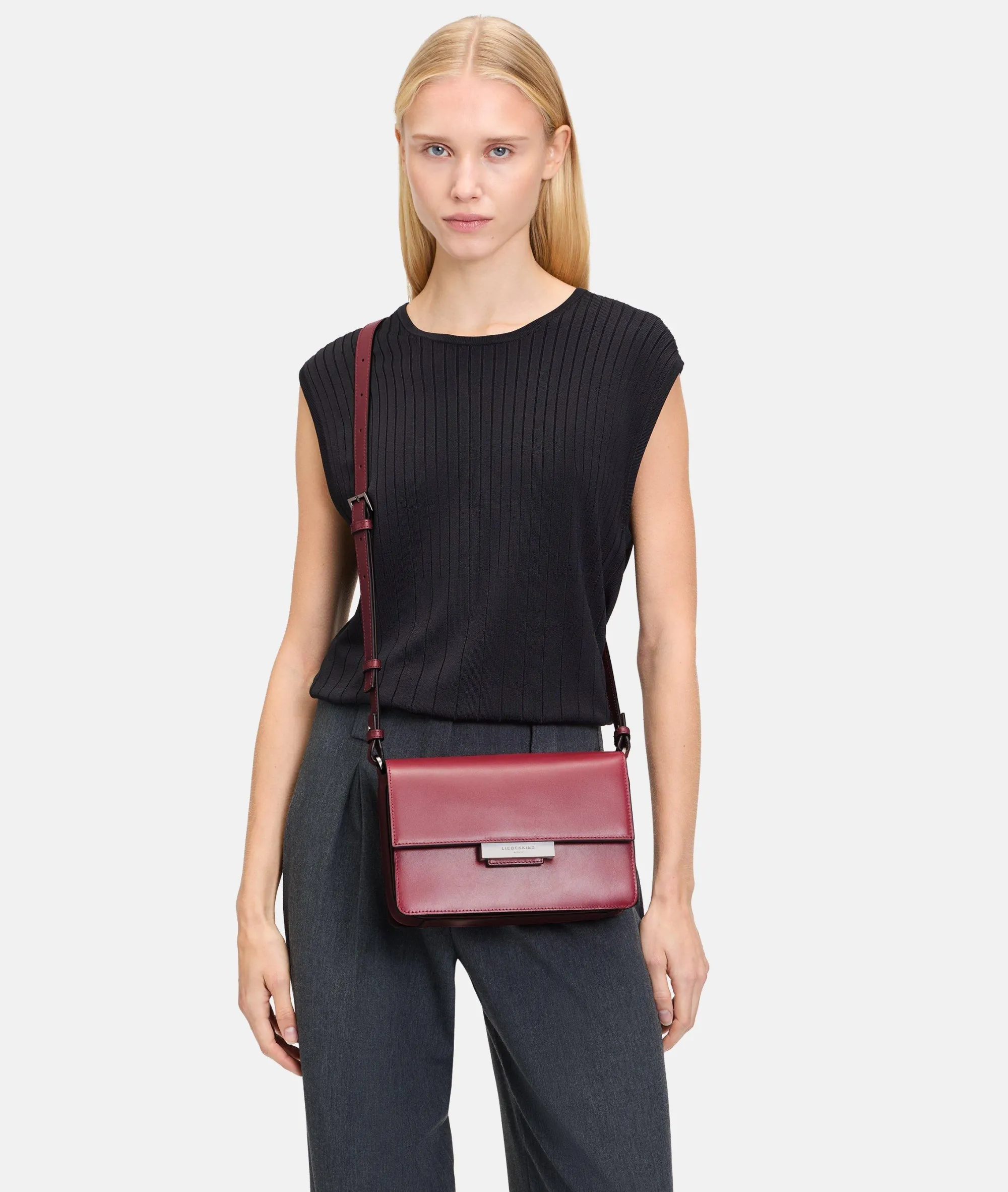 Clearance LIEBESKIND BERLIN Alex Crossbody M bordeaux