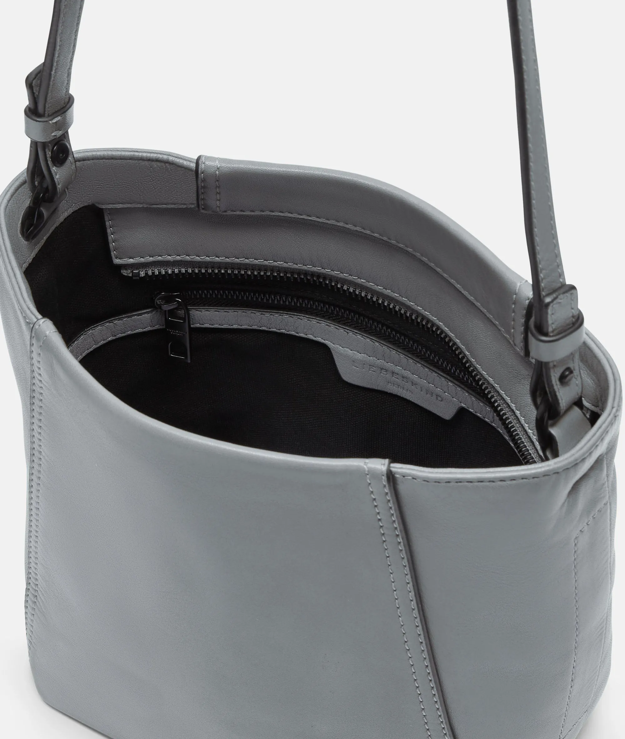 Online LIEBESKIND BERLIN Chudy Hobo S grau