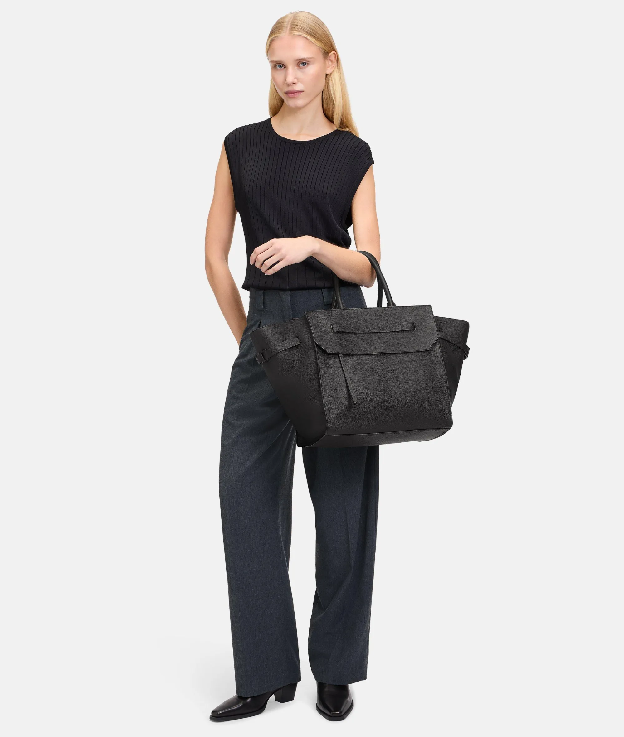 Hot LIEBESKIND BERLIN Lora Satchel L schwarz