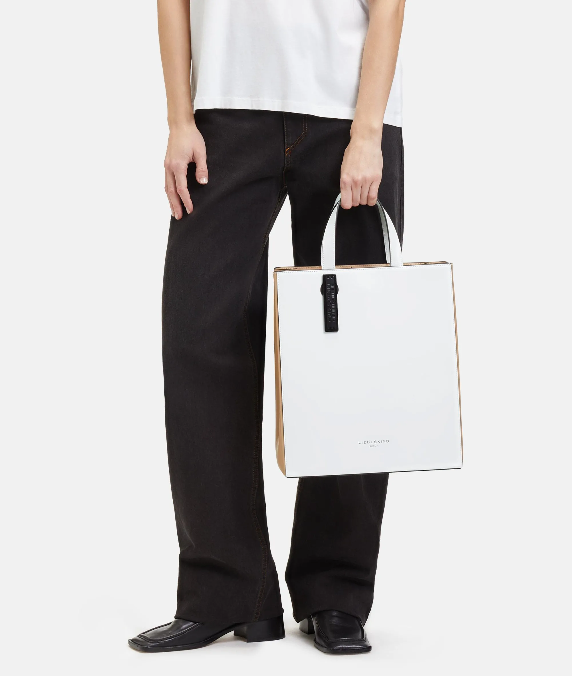 New LIEBESKIND BERLIN Paper Bag M weiß