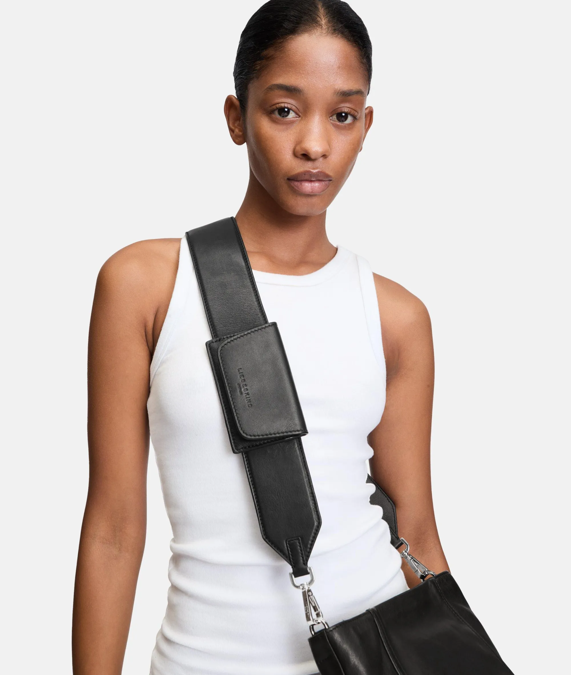 New LIEBESKIND BERLIN Shoulder-Strap schwarz